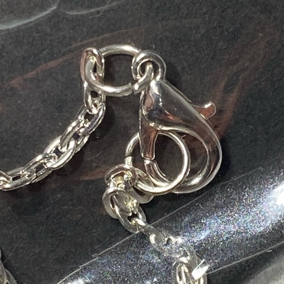 😍2/$20 NEW Silver Tone Handcrafted Ocean Themed Necklace - Picture 4 of 4